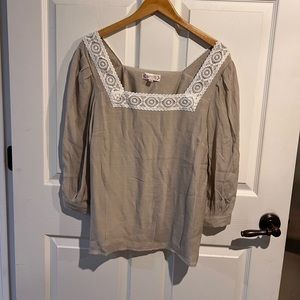 NANETTE LEPORE NWT Light Stone Crochet Neck 3/4-Sleeve Top Size L